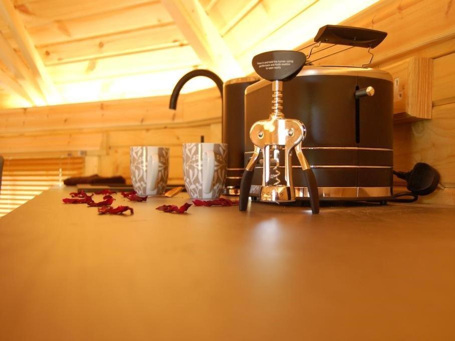 Romantic Rural Retreats Crewkerne Buitenkant foto